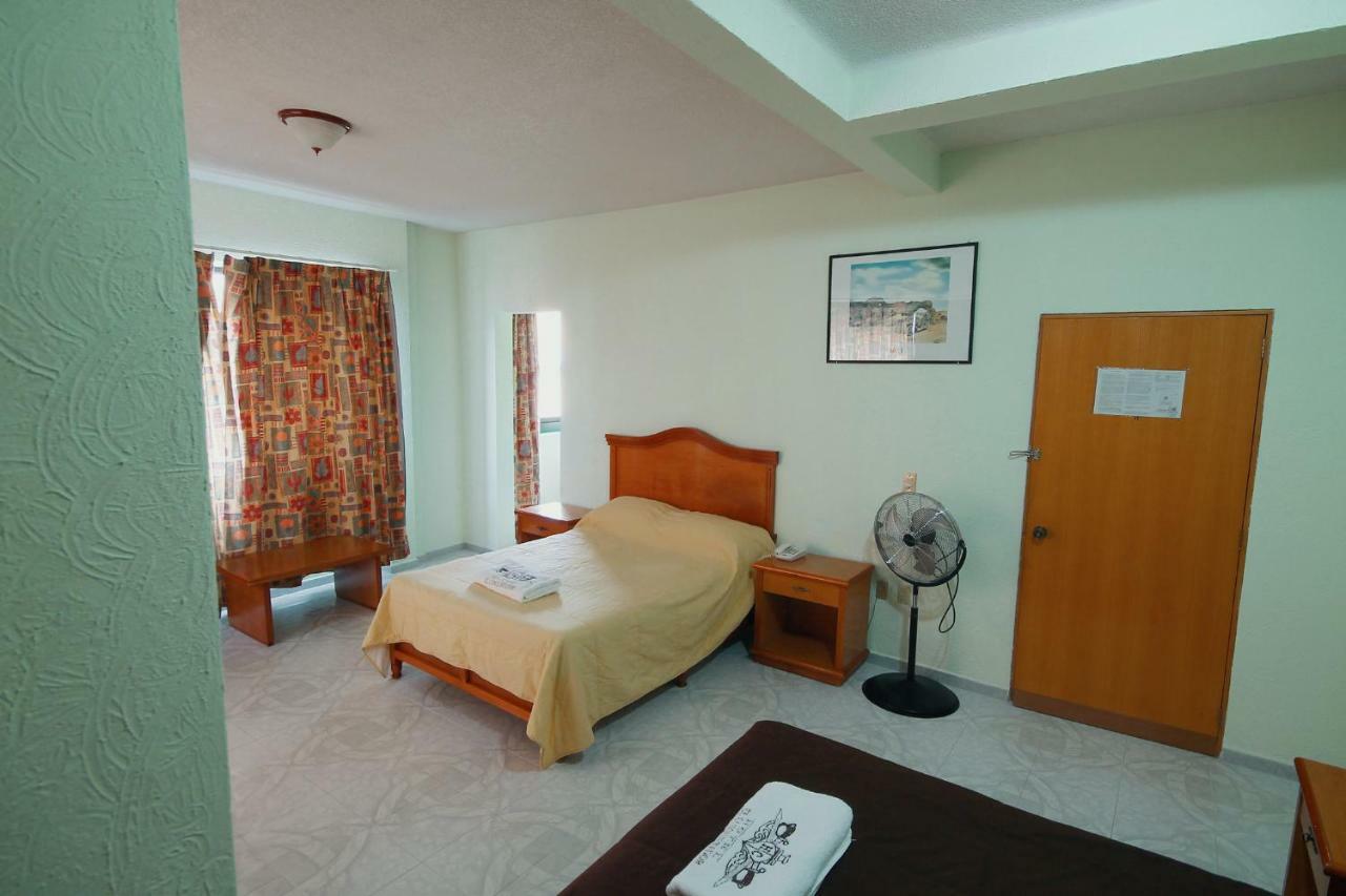Hotel El Conquistador Monarca. Zitácuaro エクステリア 写真