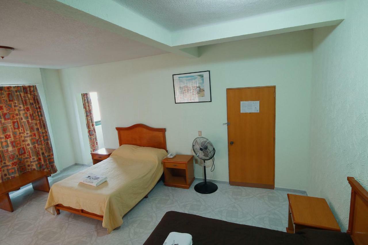 Hotel El Conquistador Monarca. Zitácuaro エクステリア 写真